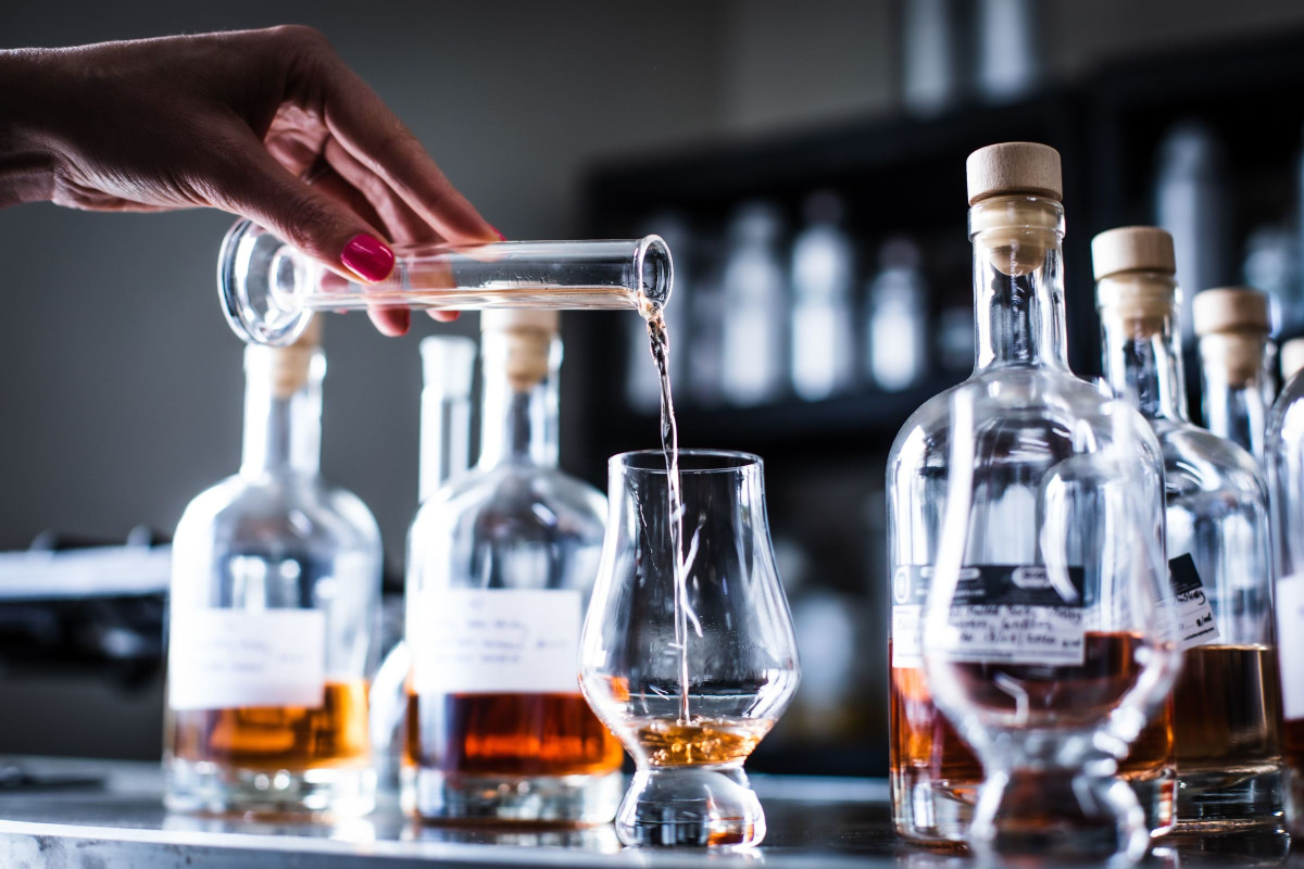 Can YOU do better than Havana Club Rum? Eminente Rum Review 