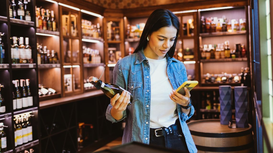 Who Makes Kirkland Spiced Rum? The Secret Behind Costco’s Popular Spirit